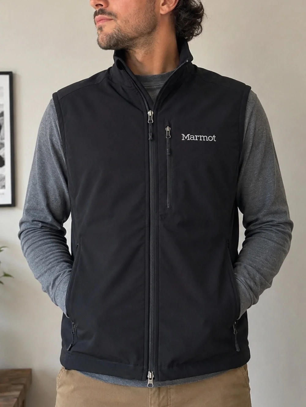 MARMOT Softshell Vest Mens Medium Black Full Zip Pockets Outdoor Hiking Camping